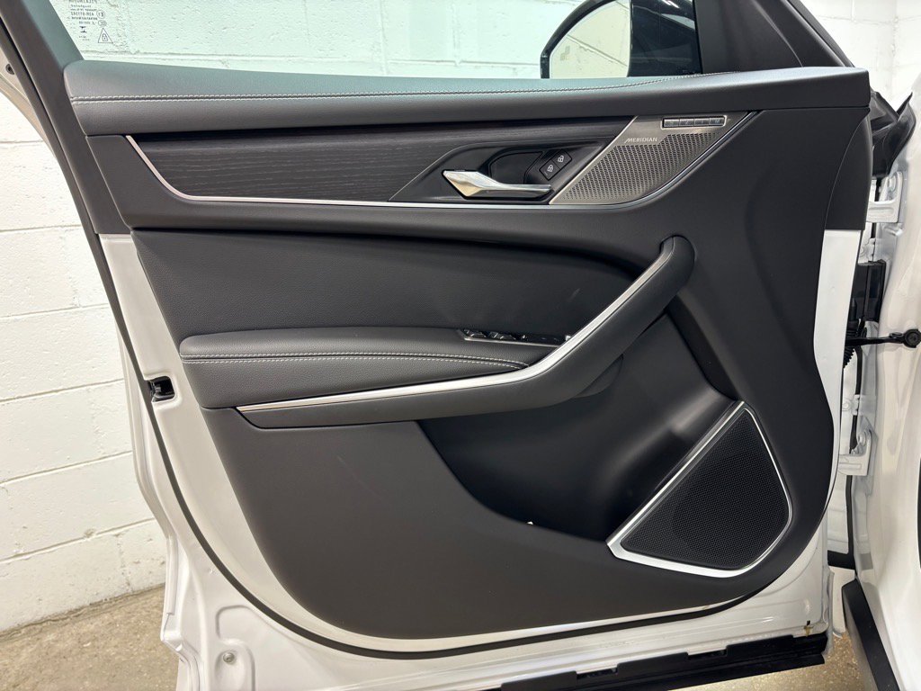 New 2026 Jaguar F-PACE R-Dynamic S image 24