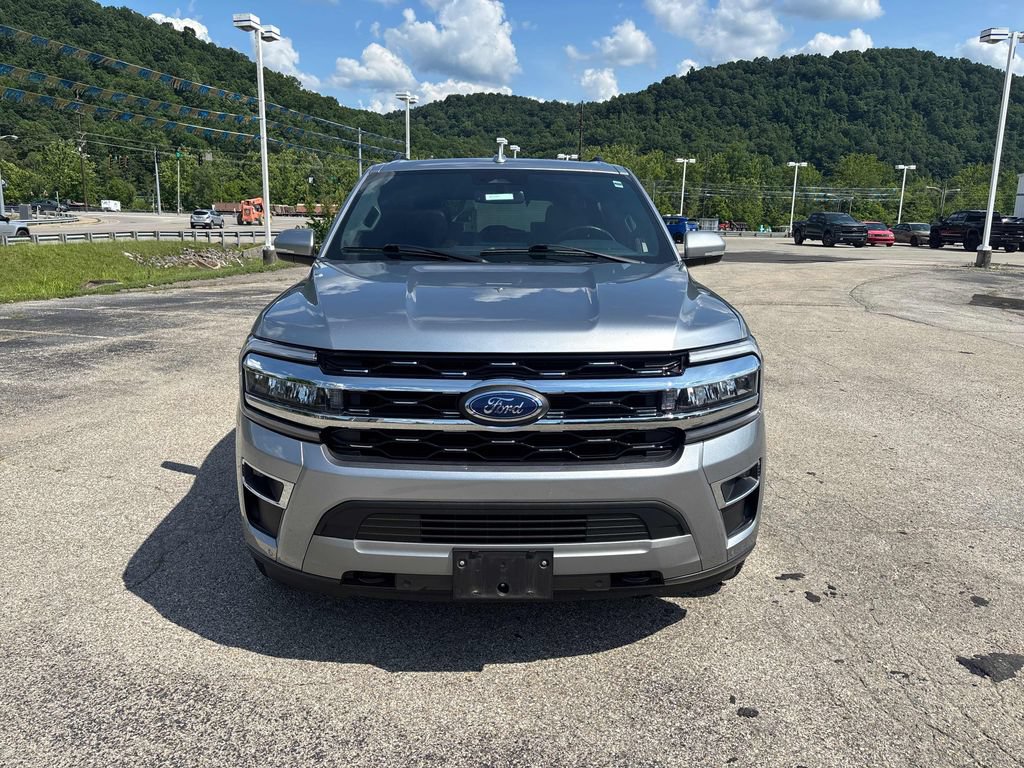 Used 2023 Ford Expedition Limited AWD/4WD image 8