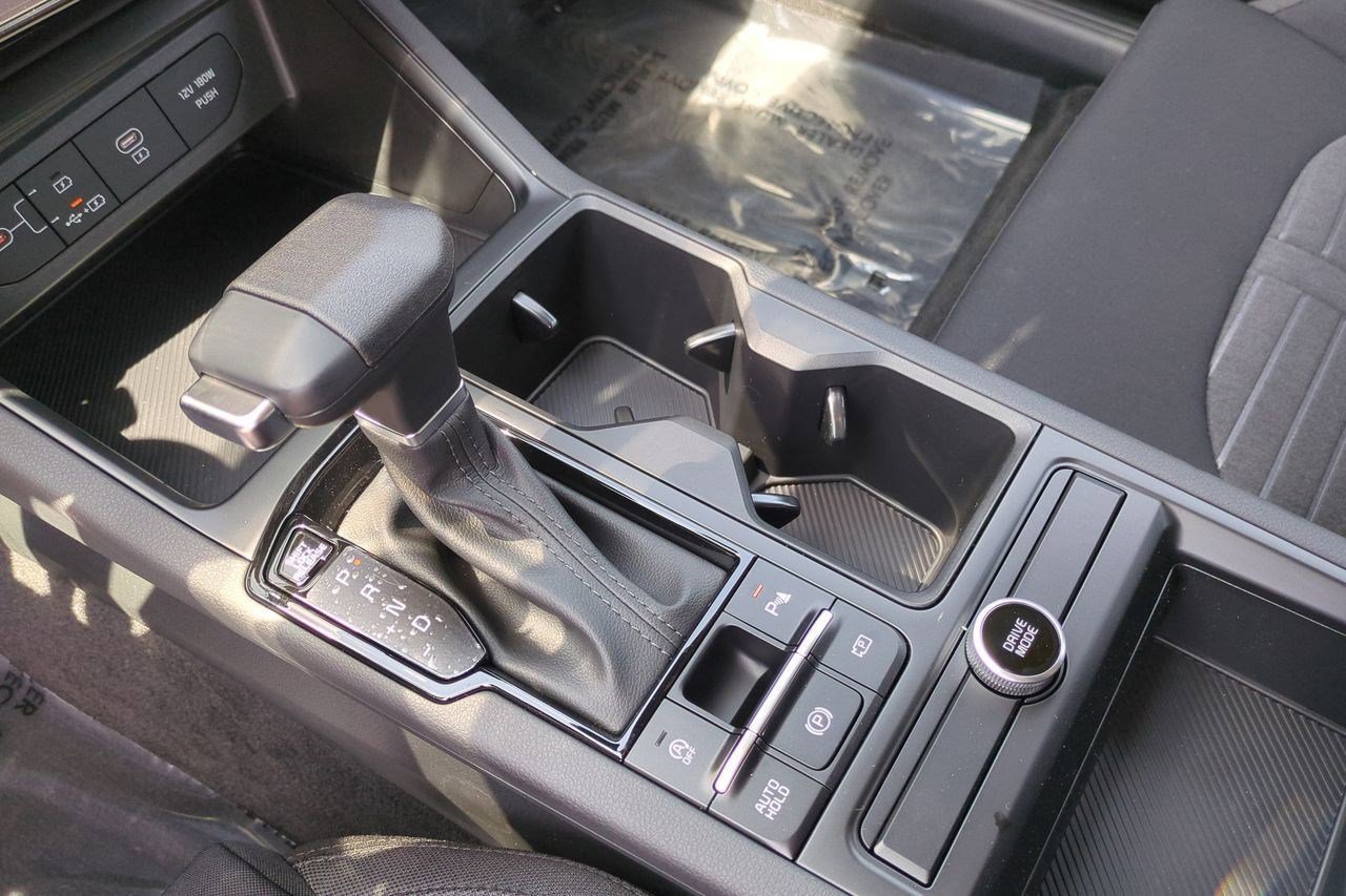 New 2025 Kia K5 LXS image 17