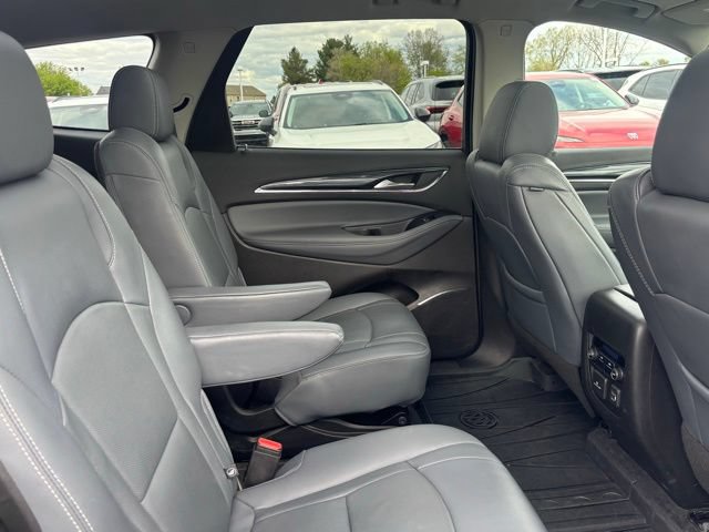 Used 2021 Buick Enclave Essence w/ Sound and Sites Package AWD/4WD image 17
