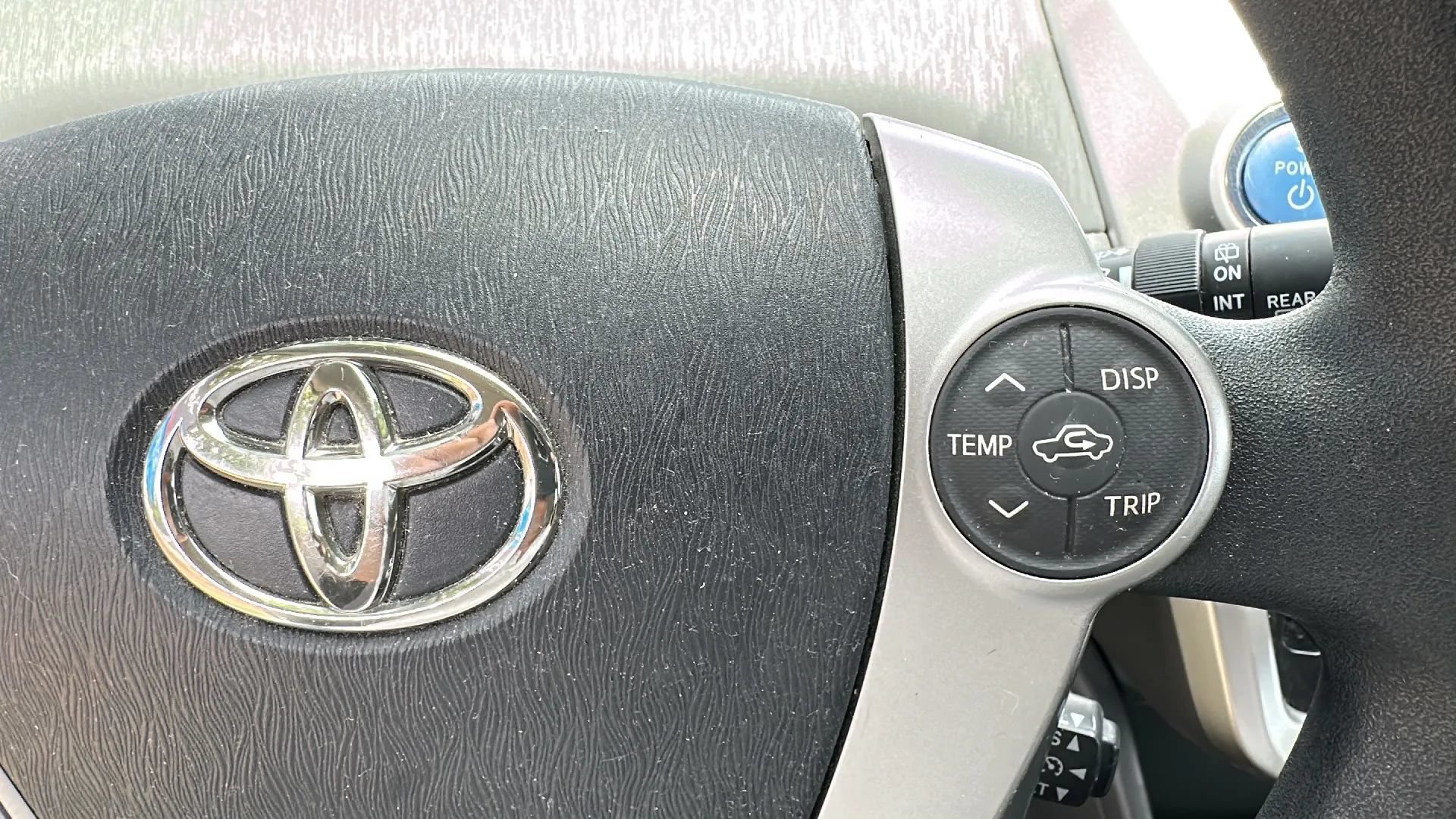 Used 2012 Toyota Prius V Two FWD image 32