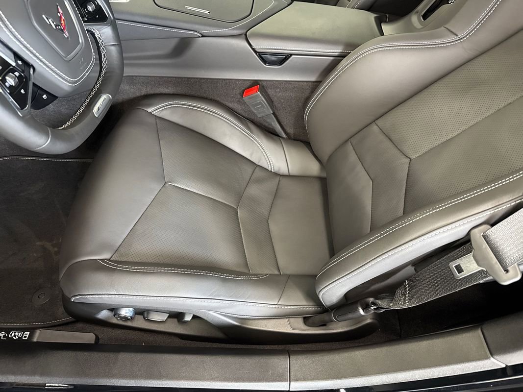 Used 2025 Chevrolet Corvette Z06 image 50