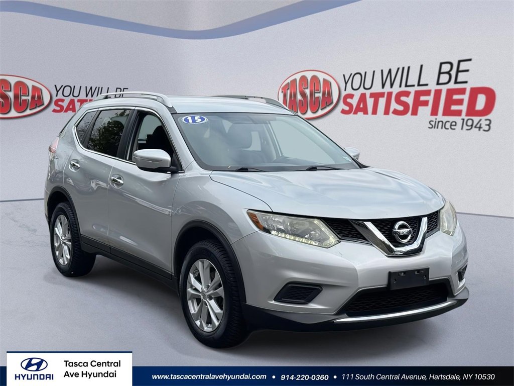 Used 2015 Nissan Rogue SV