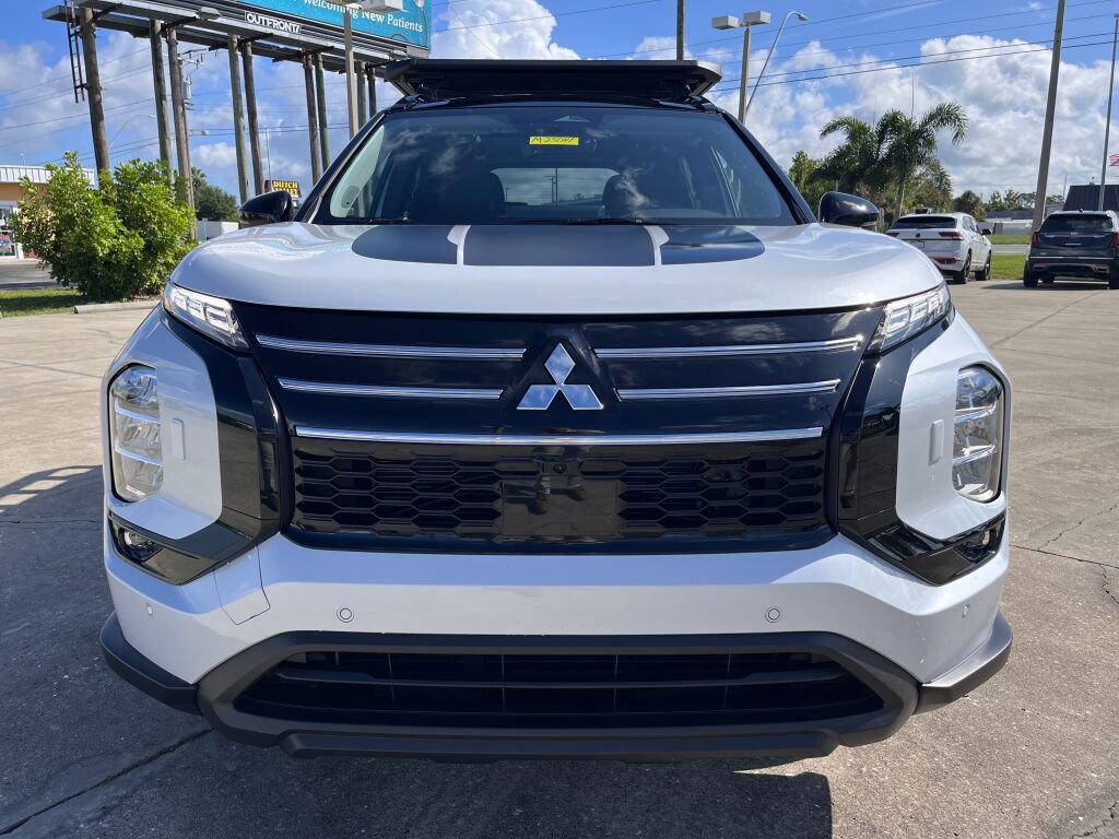 New 2025 Mitsubishi Outlander Trail Edition image 9