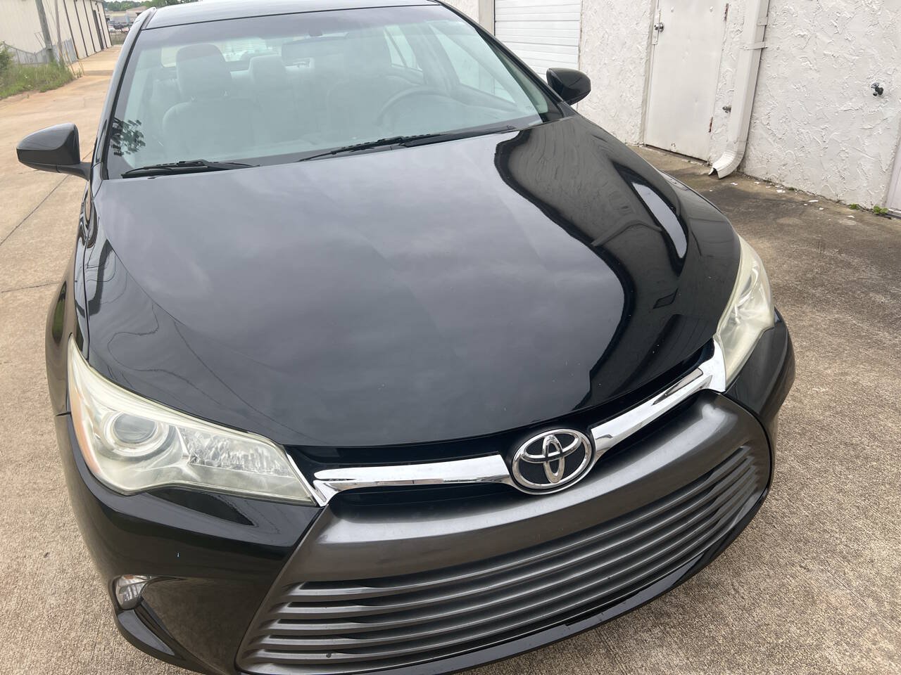 Used 2016 Toyota Camry LE FWD image 4
