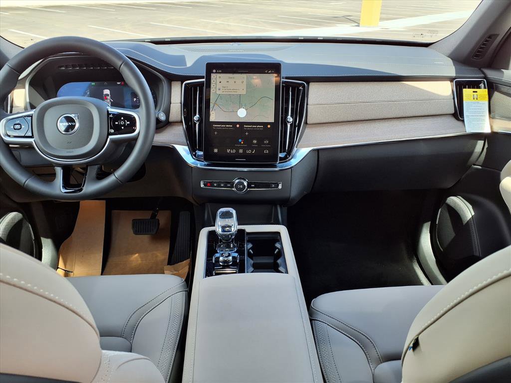 New 2026 Volvo XC90 B6 Plus w/ Protection Package Premier image 11