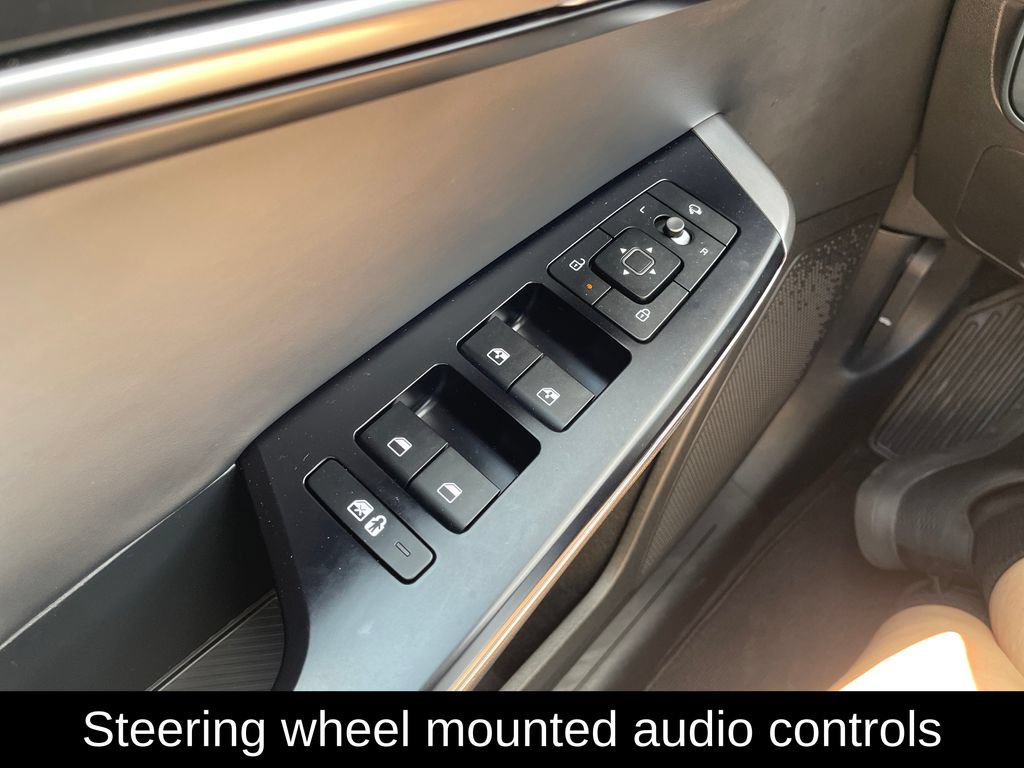 Used 2025 Kia EV6 Light w/ Light LR Technology Package AWD/4WD image 18