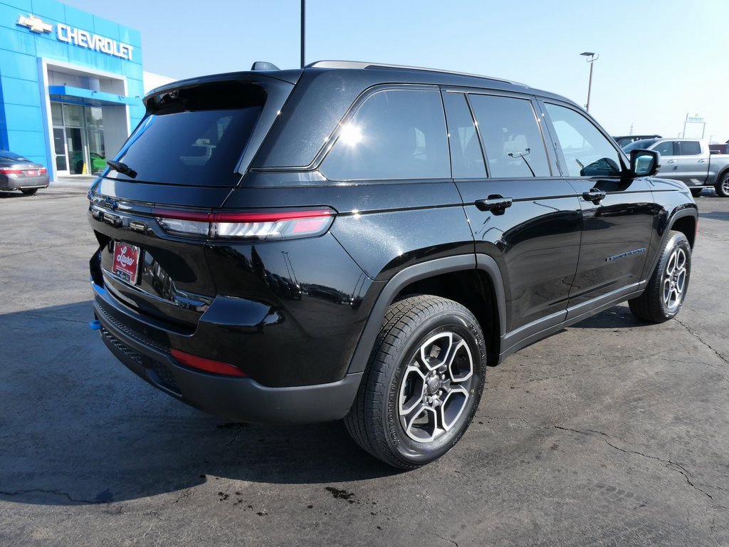 Used 2022 Jeep Grand Cherokee Trailhawk w/ Advanced Protech Group II image 5