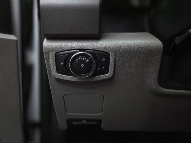 Used 2021 Ford F550 2WD Regular Cab Super Duty image 25