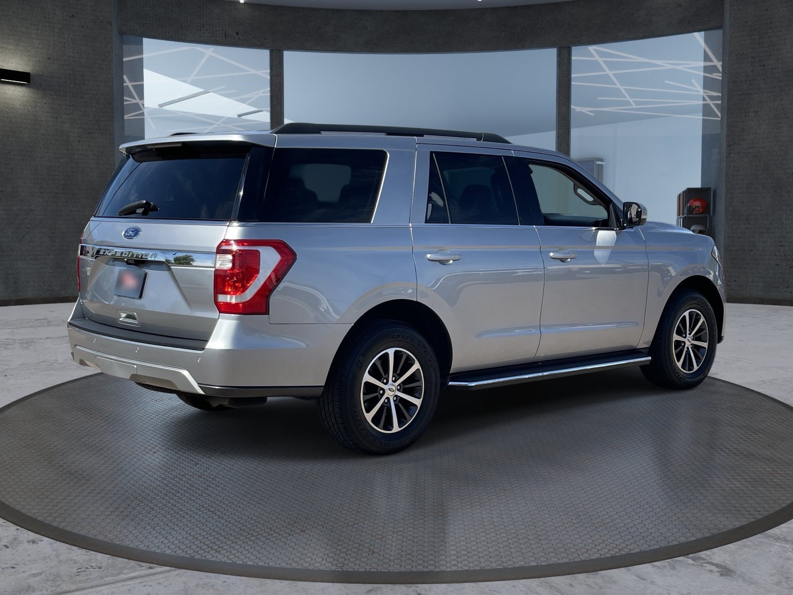 Used 2021 Ford Expedition XLT RWD image 6