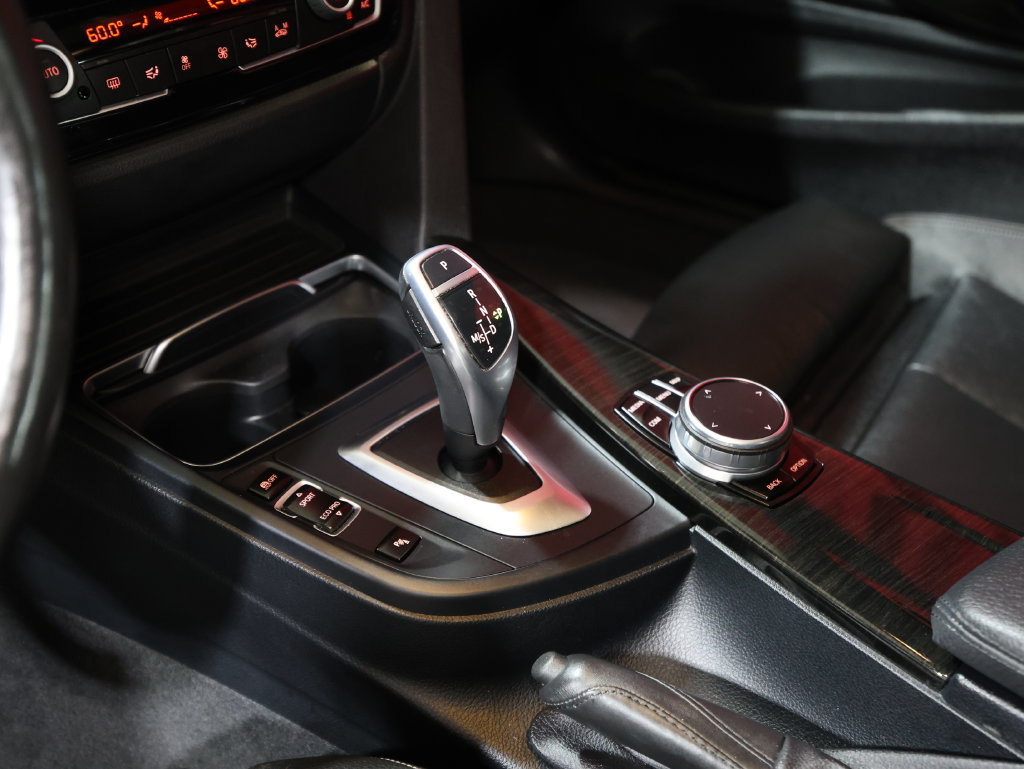 Used 2019 BMW 440i Coupe w/ M Sport Package RWD image 24