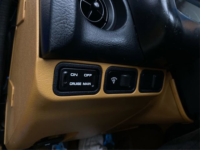 Used 1994 MAZDA MX-5 Miata RWD image 20