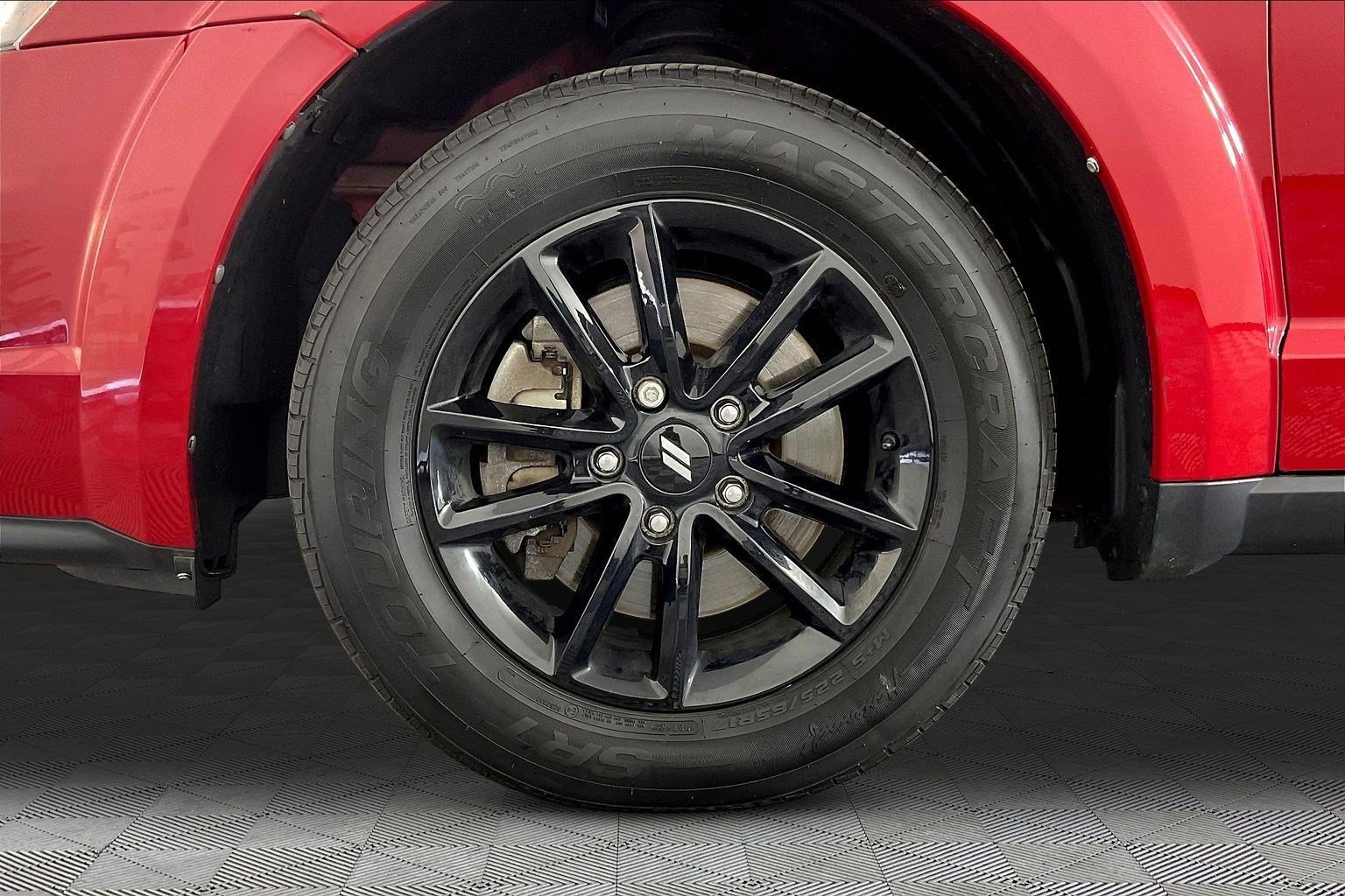 Used 2020 Dodge Journey SE w/ SE Popular Equipment Group FWD image 33