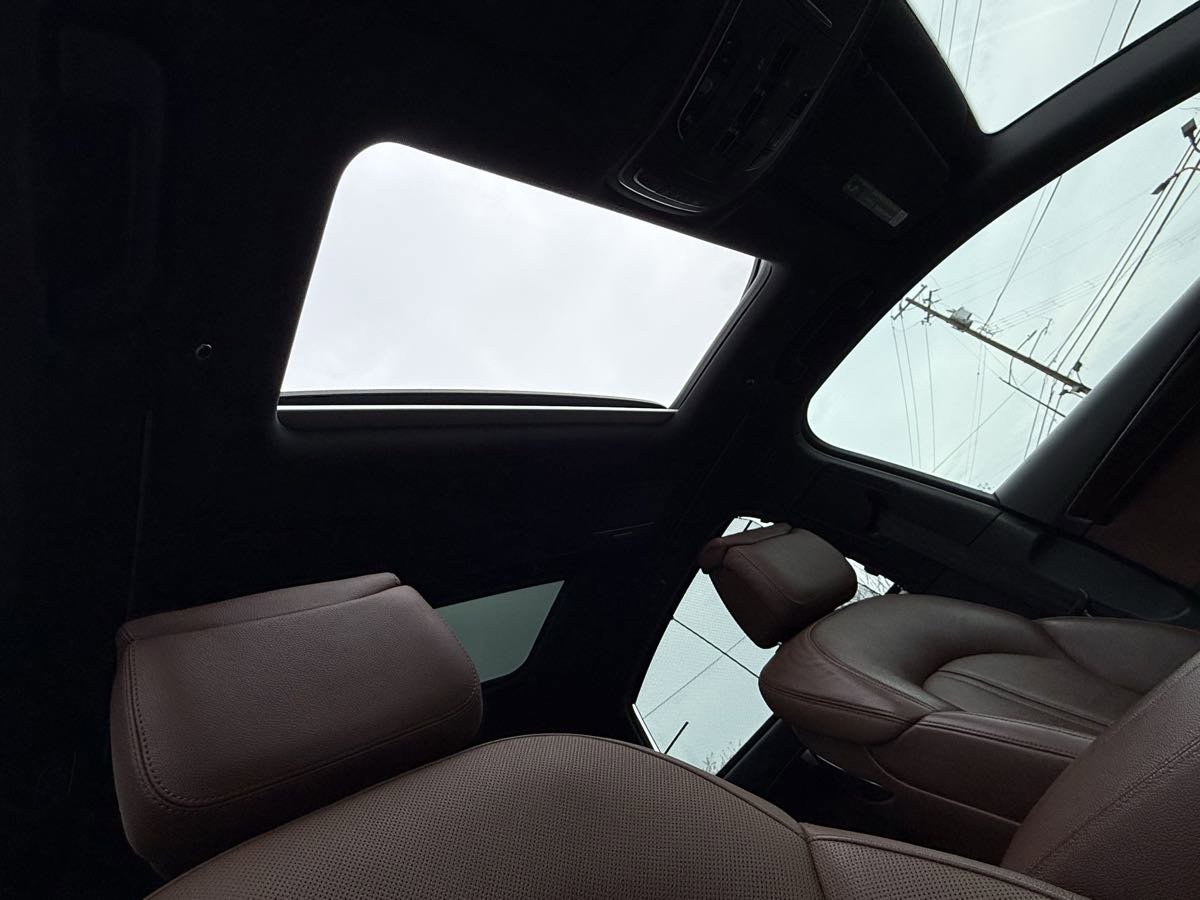 Used 2014 Audi A8 L 4.0T w/ Premium Package image 31