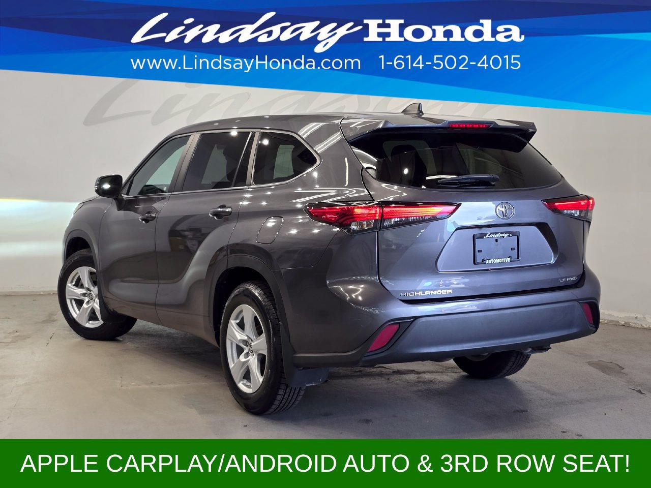 Used 2023 Toyota Highlander LE AWD/4WD image 4