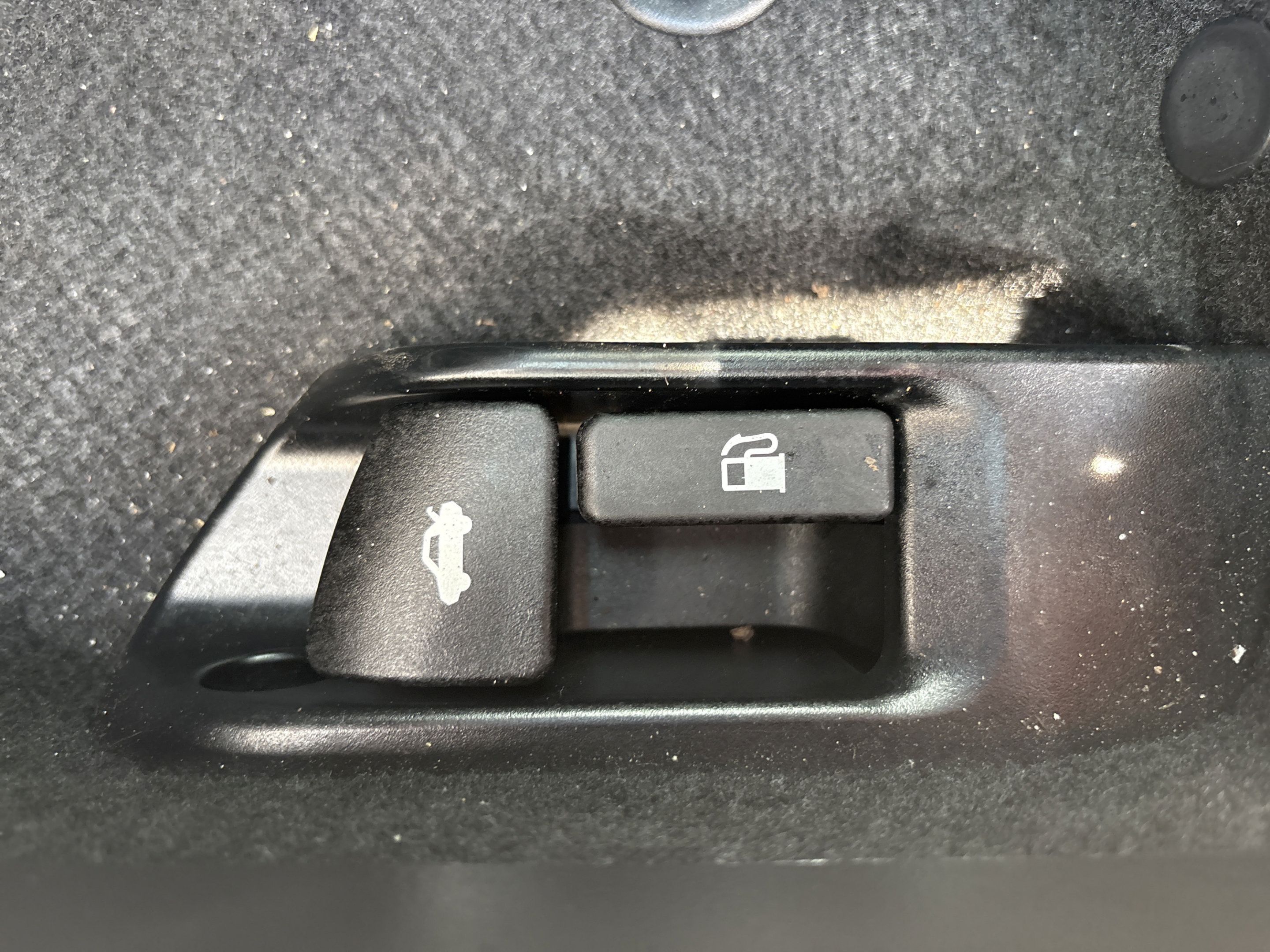 Used 2026 Toyota Corolla LE FWD image 27