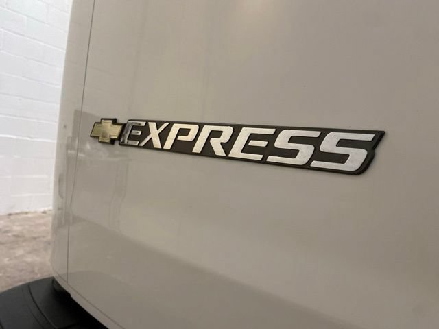 Used 2025 Chevrolet Express 3500 LT w/ LT Preferred Equipment Group RWD image 66