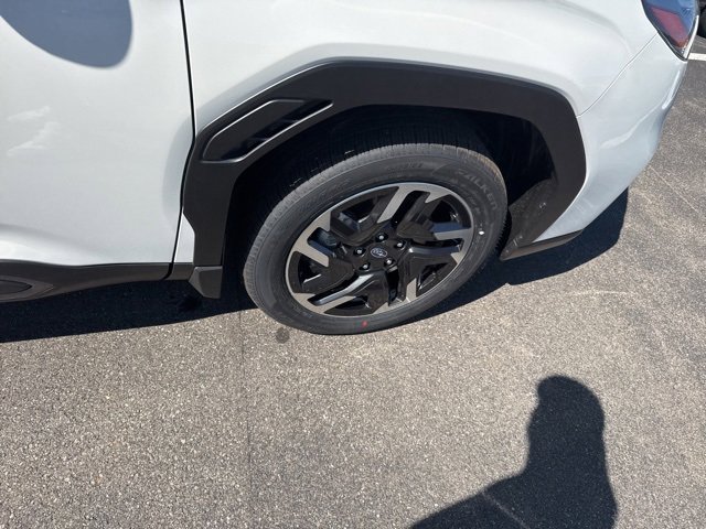 New 2025 Subaru Forester Limited image 9