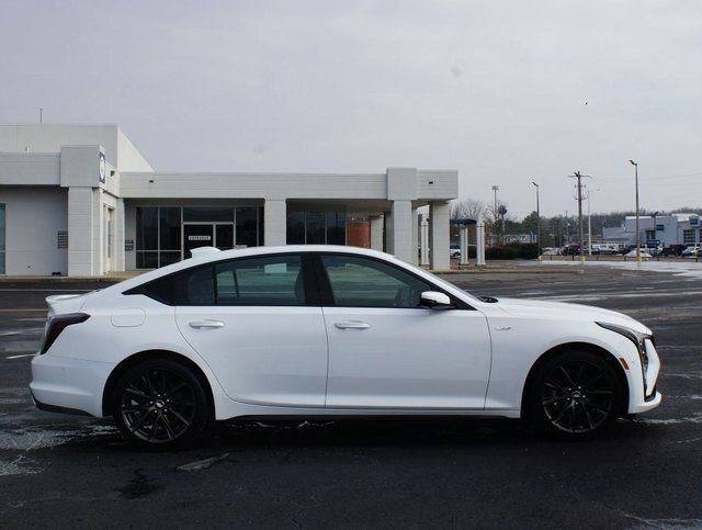 Used 2025 Cadillac CT5 V image 19