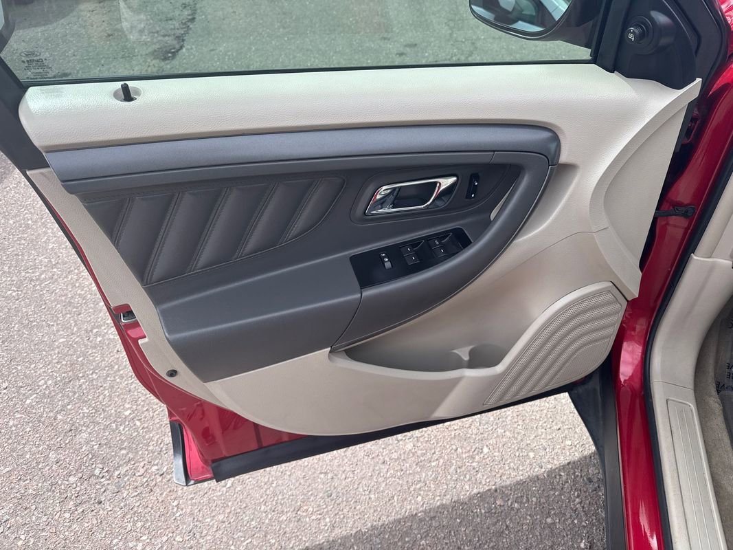 Used 2012 Ford Taurus SEL image 8