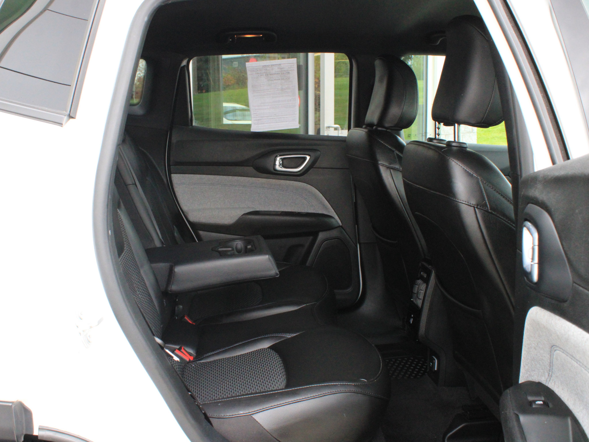 Certified 2023 Jeep Compass Latitude w/ Convenience Group AWD/4WD image 30
