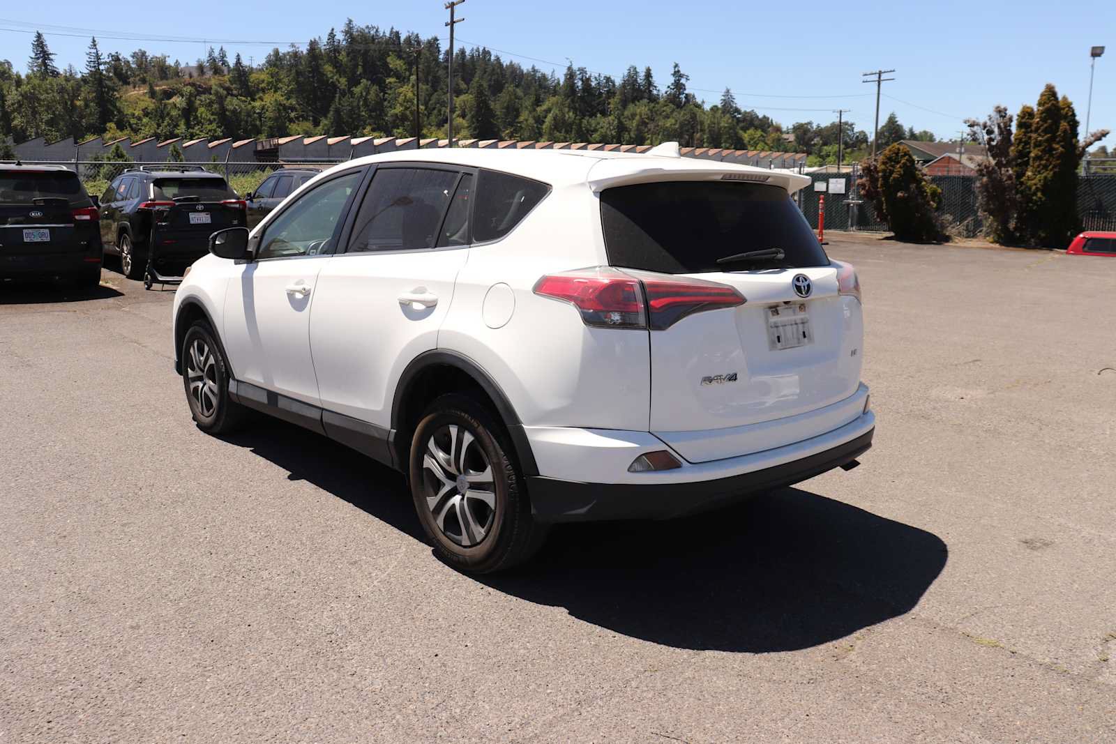 Used 2017 Toyota RAV4 LE w/ Carpet Mat Package FWD image 7