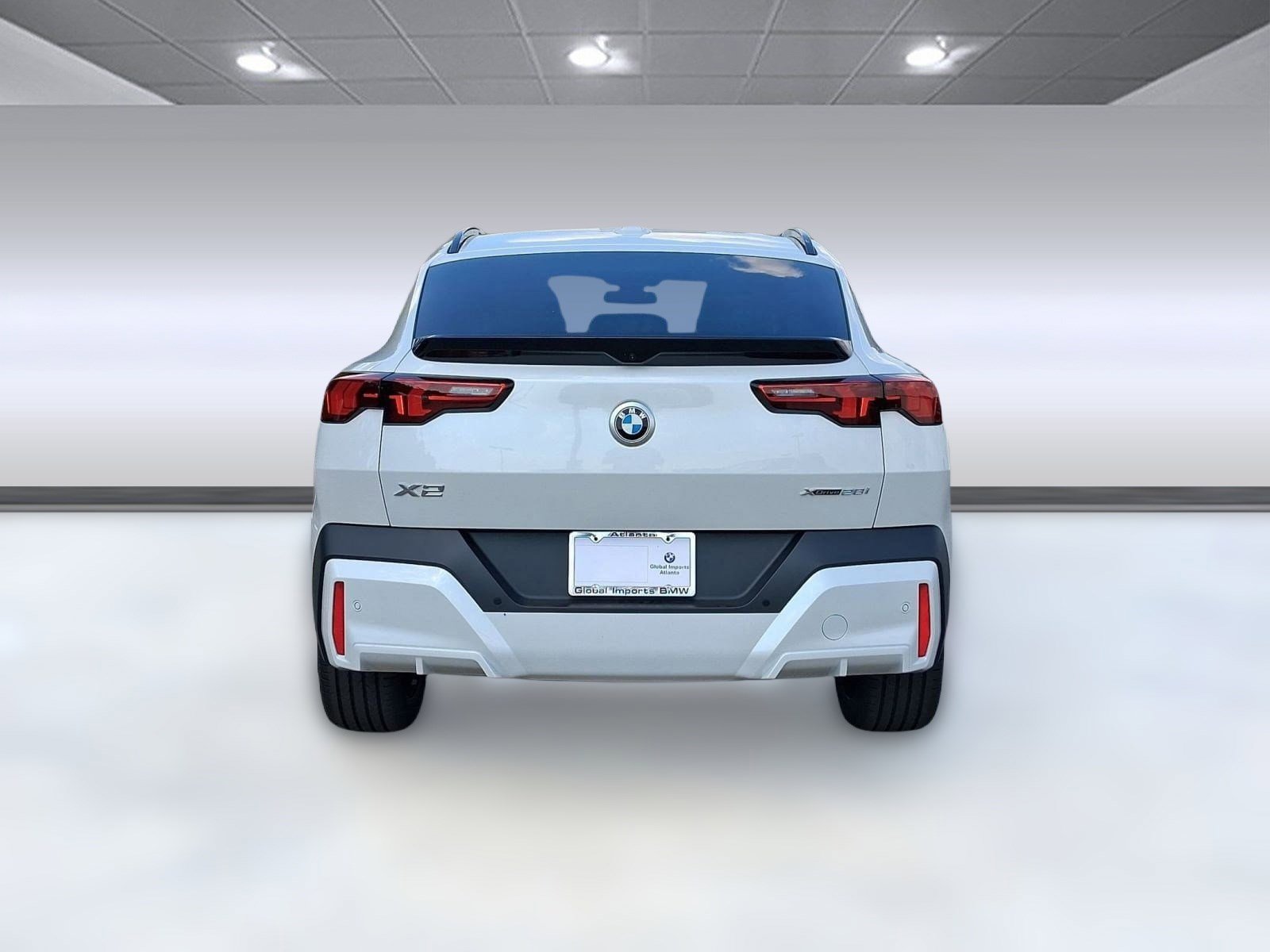 Used 2026 BMW X2 xDrive28i w/ Technology Package image 9