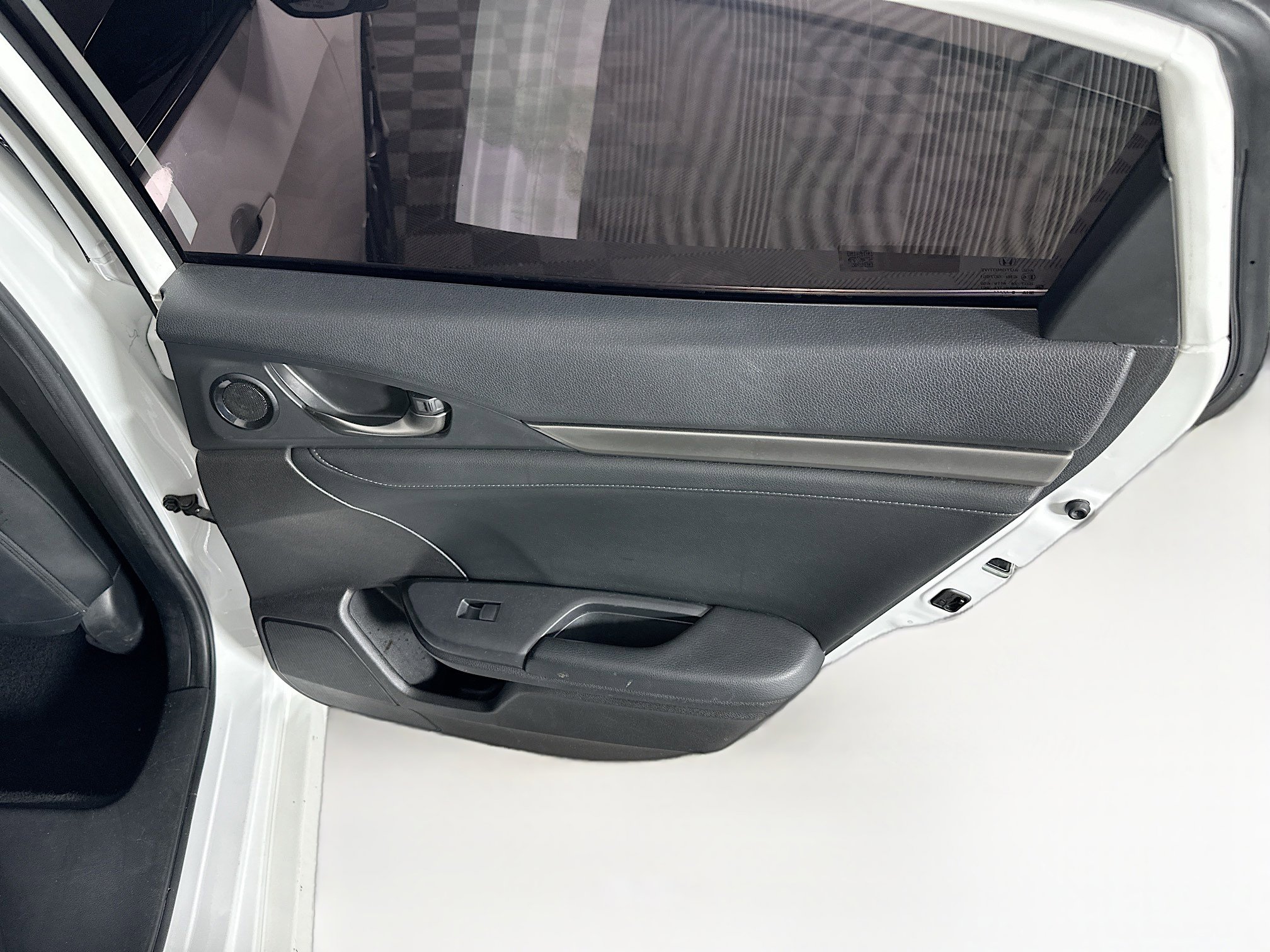 Used 2020 Honda Civic EX-L image 29
