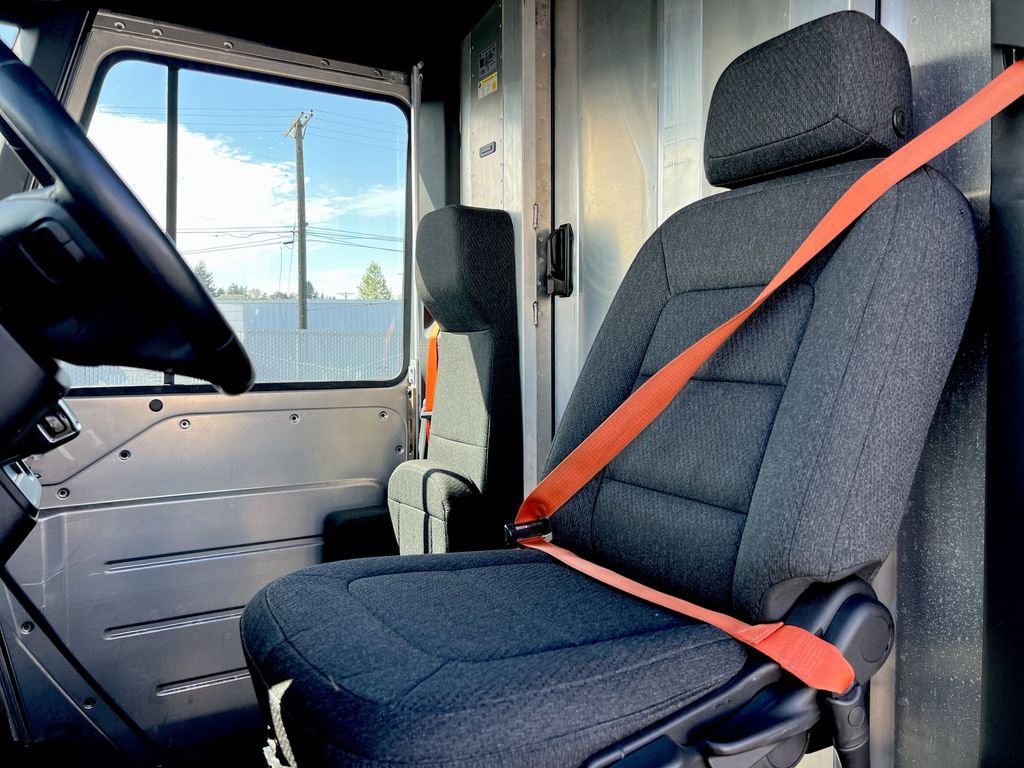 Used 2023 Chevrolet Brightdrop 600 w/ Active Safety Package 2 image 9