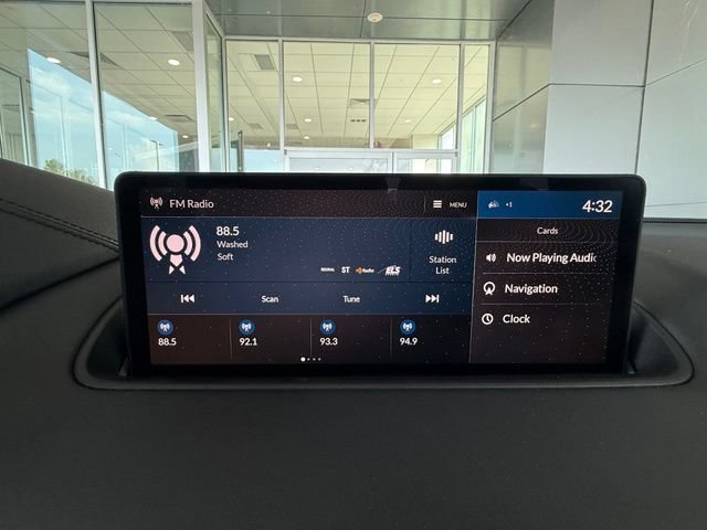 Used 2023 Acura MDX w/ Technology Package FWD image 32