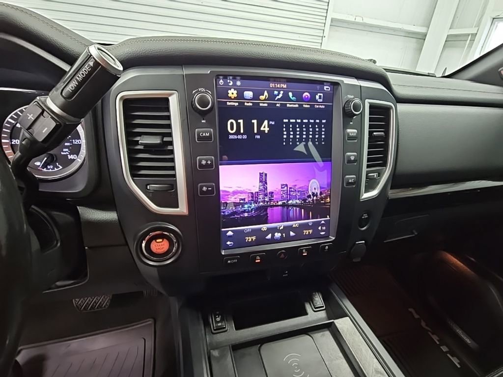 Used 2018 Nissan Titan SL w/ Midnight Edition image 12