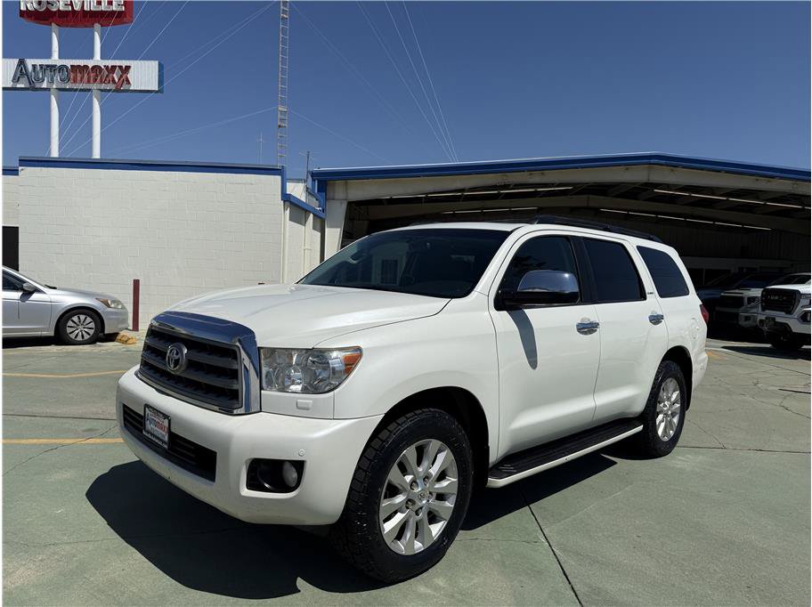 Used 2015 Toyota Sequoia Platinum AWD/4WD image 2