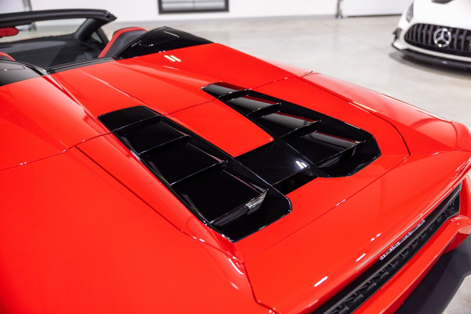 Used 2017 Lamborghini Huracan LP 610-4 image 16