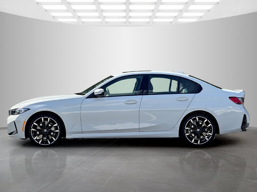 New 2026 BMW 330i Sedan w/ M Sport Package RWD image 3