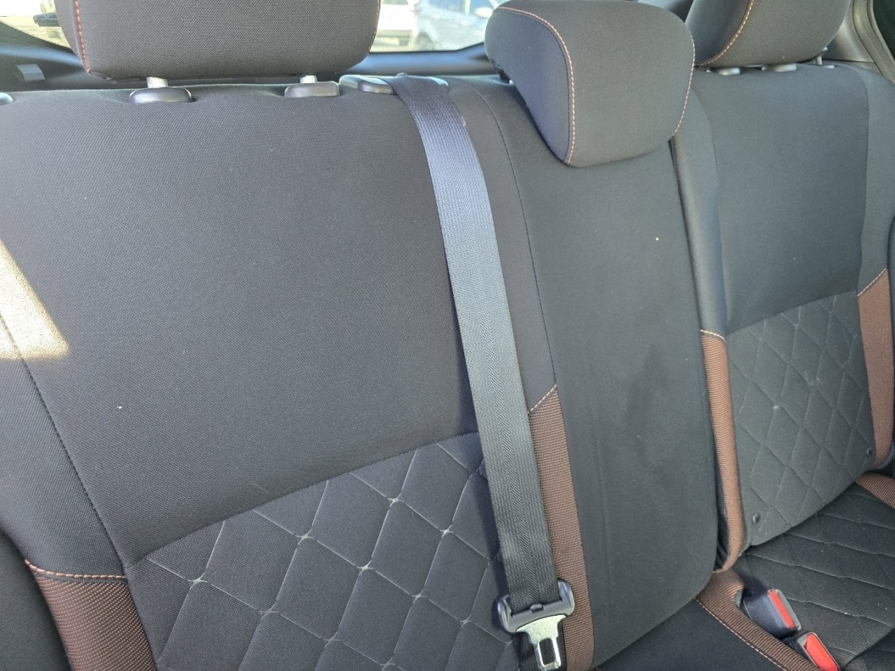 Used 2020 Nissan Kicks SR image 18