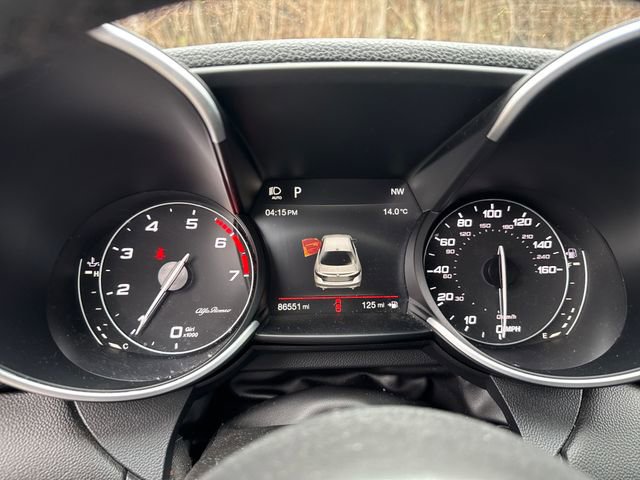 Used 2019 Alfa Romeo Giulia w/ Quick Order Package 22K Sport image 20