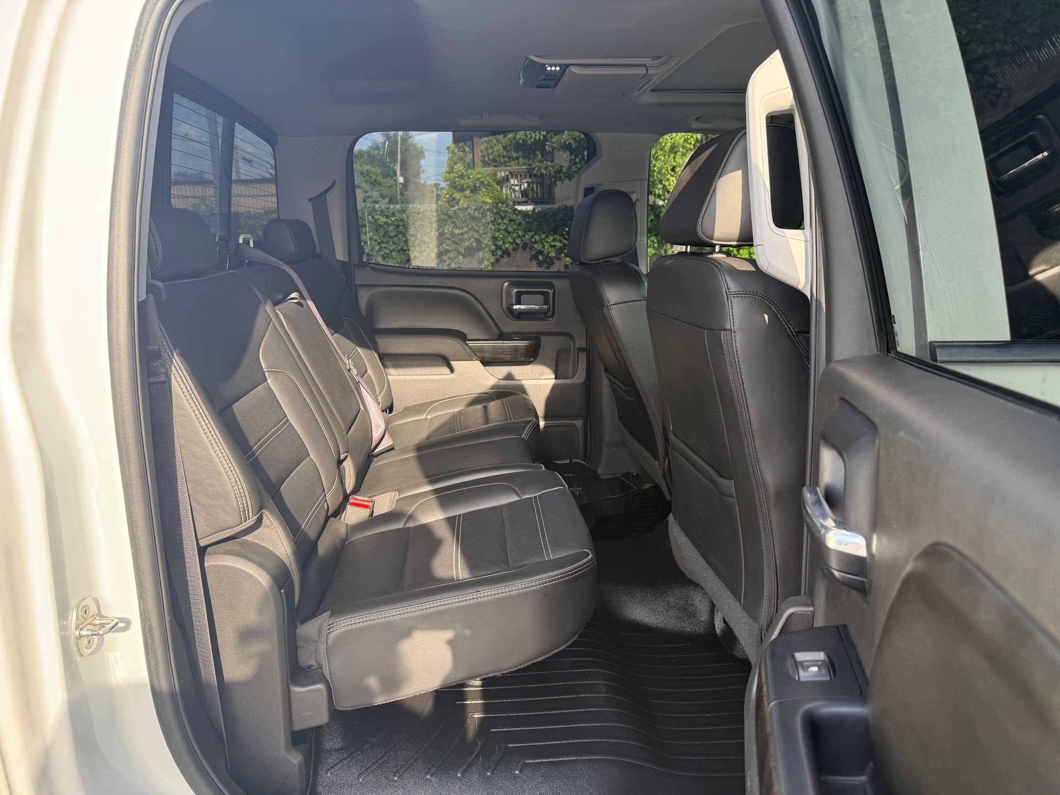 Used 2016 GMC Sierra 1500 Denali AWD/4WD image 29