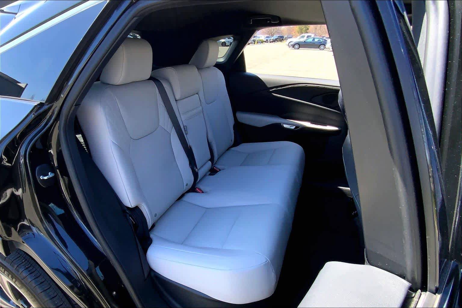 Used 2025 Lexus RX 350 Premium w/ Accessory Package AWD/4WD image 20