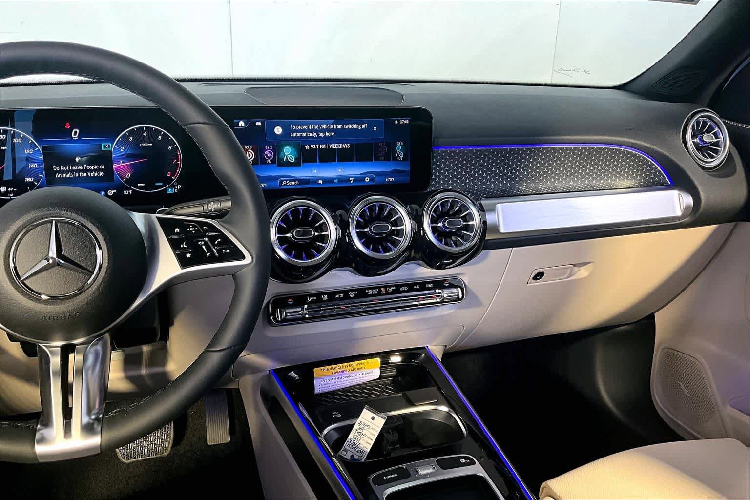 New 2026 Mercedes-Benz GLB 250 4MATIC image 8