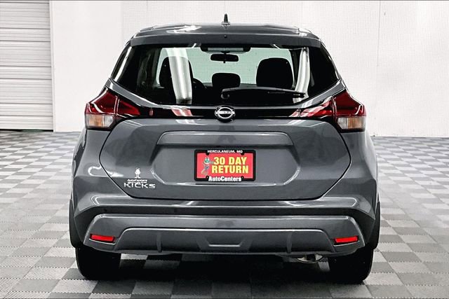 New 2025 Nissan Kicks Play S image 5