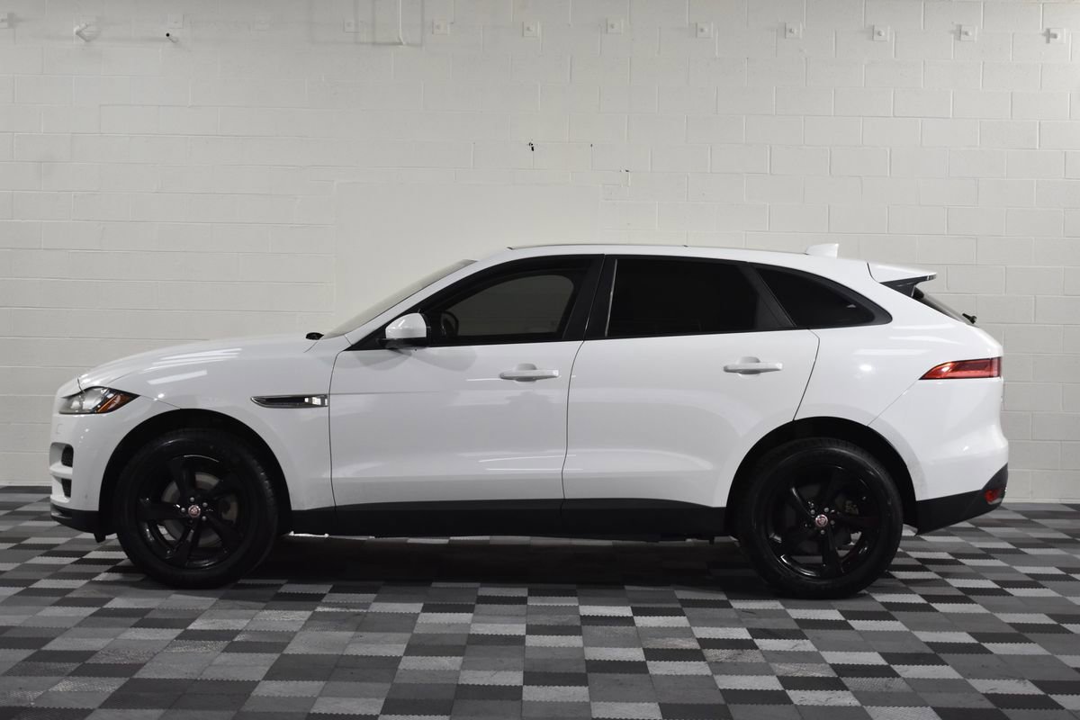 Used 2018 Jaguar F-PACE Premium image 2