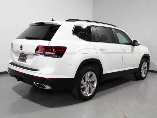 Used 2023 Volkswagen Atlas SE w/ Technology Package image 5