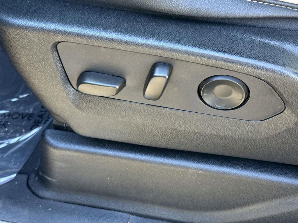 Used 2024 Chevrolet Tahoe Premier image 32