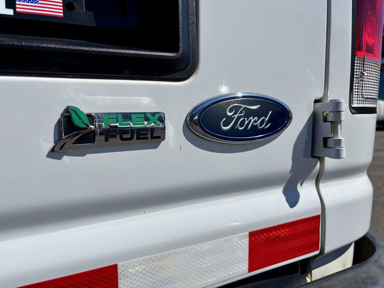 Used 2014 Ford E-150 and Econoline 150 w/ Power Group RWD image 13