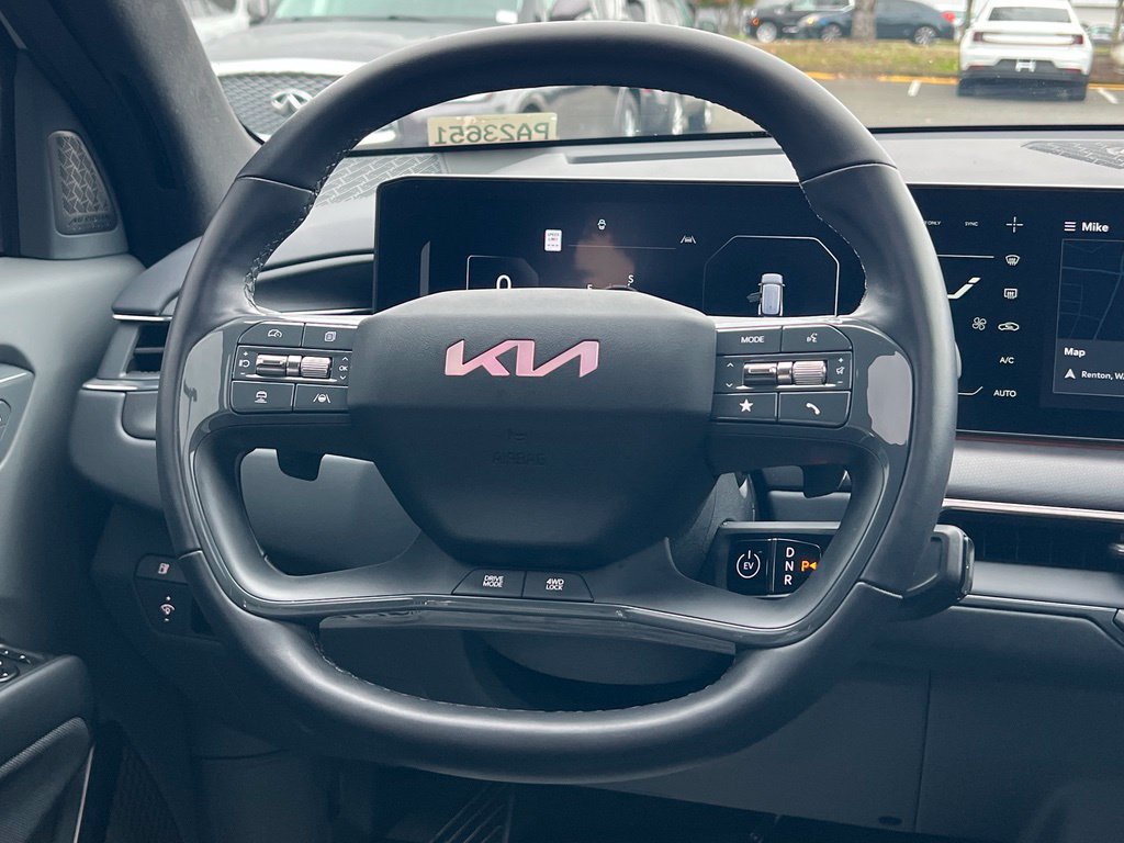 Certified 2024 Kia EV9 GT-Line AWD/4WD image 16