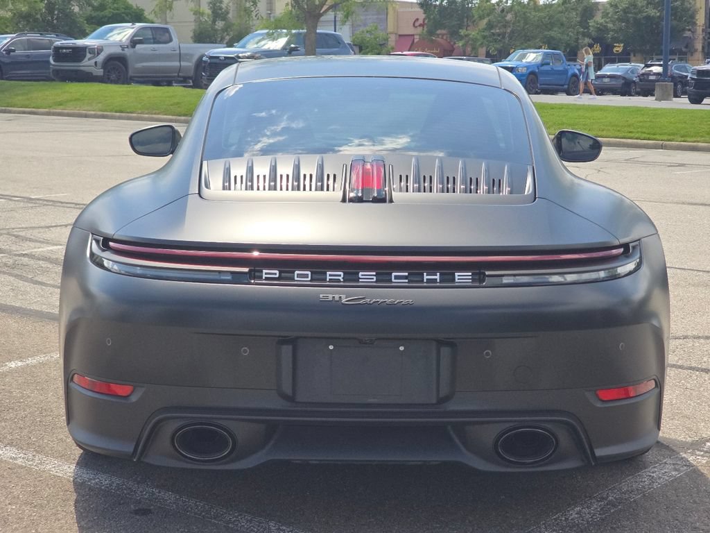 Used 2025 Porsche 911 Carrera RWD image 15
