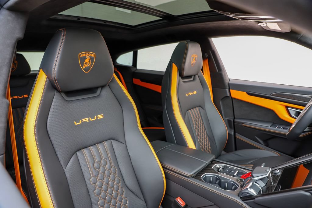 Used 2024 Lamborghini Urus S AWD/4WD image 12