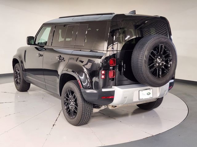 Used 2025 Land Rover Defender 110 S image 6