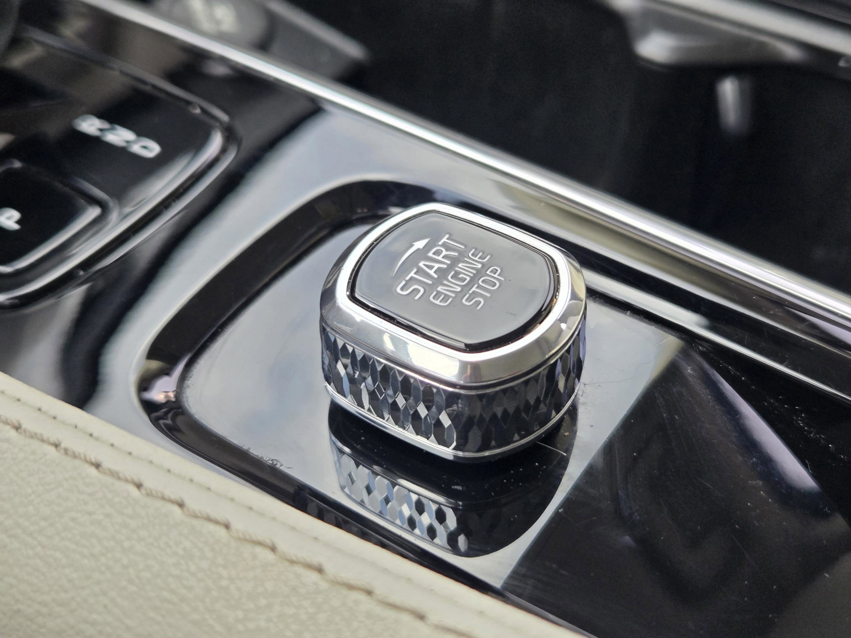 Used 2023 Volvo XC90 T8 Plus w/ Protection Package Premier AWD/4WD image 43