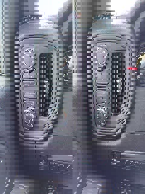 New 2024 GMC Sierra 3500 Pro w/ Convenience Package image 8